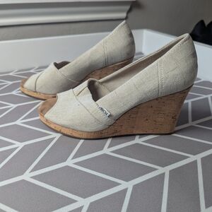 TOMS Women's Cream Wedge Shoes
